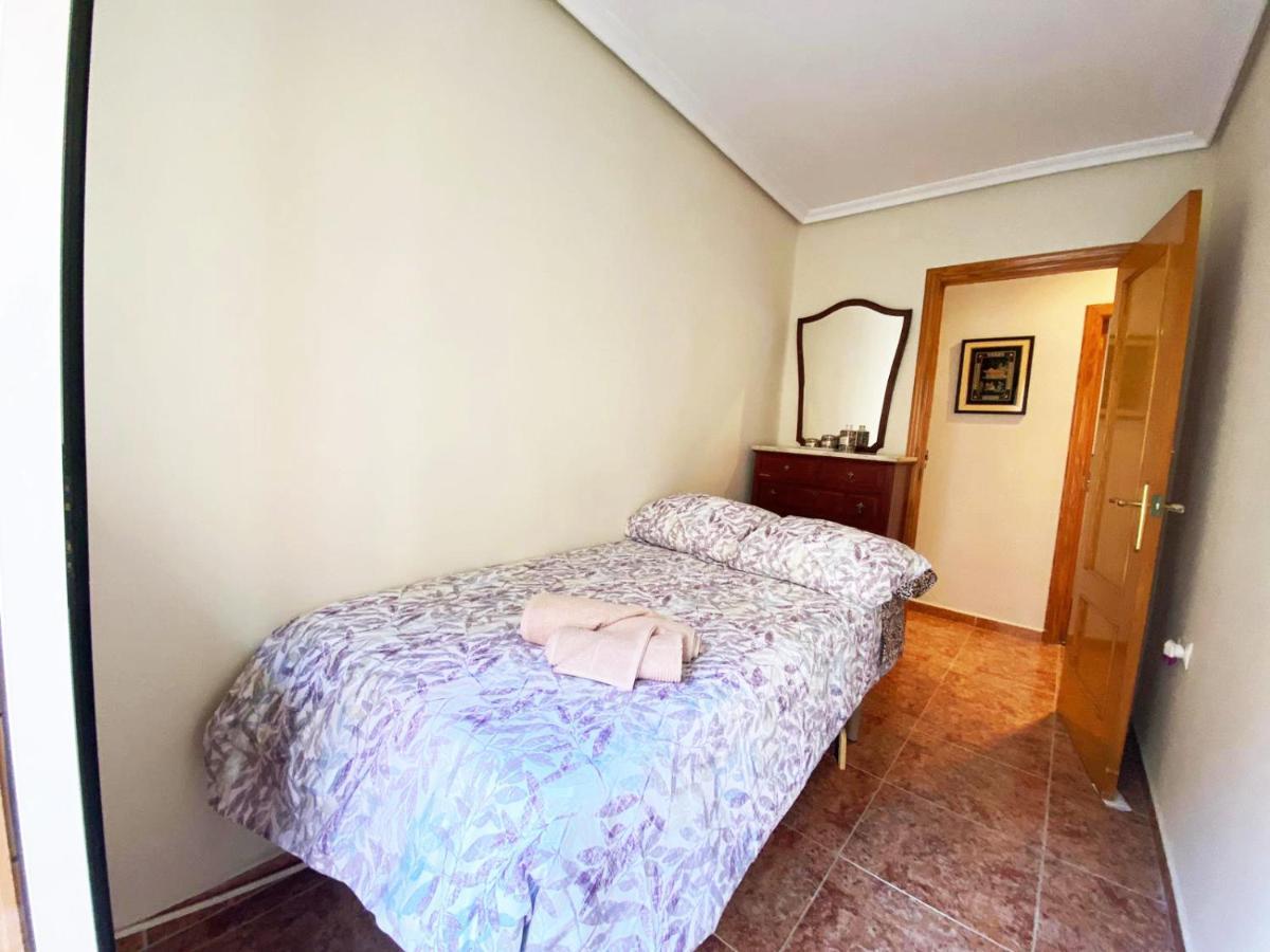 Rooms In Valencia Great Location In Shared Apartment Exterior photo