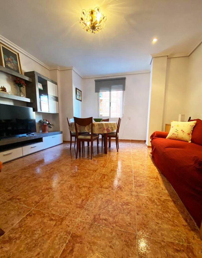 Rooms In Valencia Great Location In Shared Apartment Exterior photo